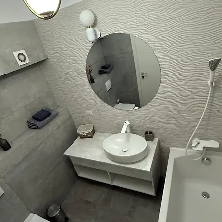 Herastrau Hideaway * Бухарест